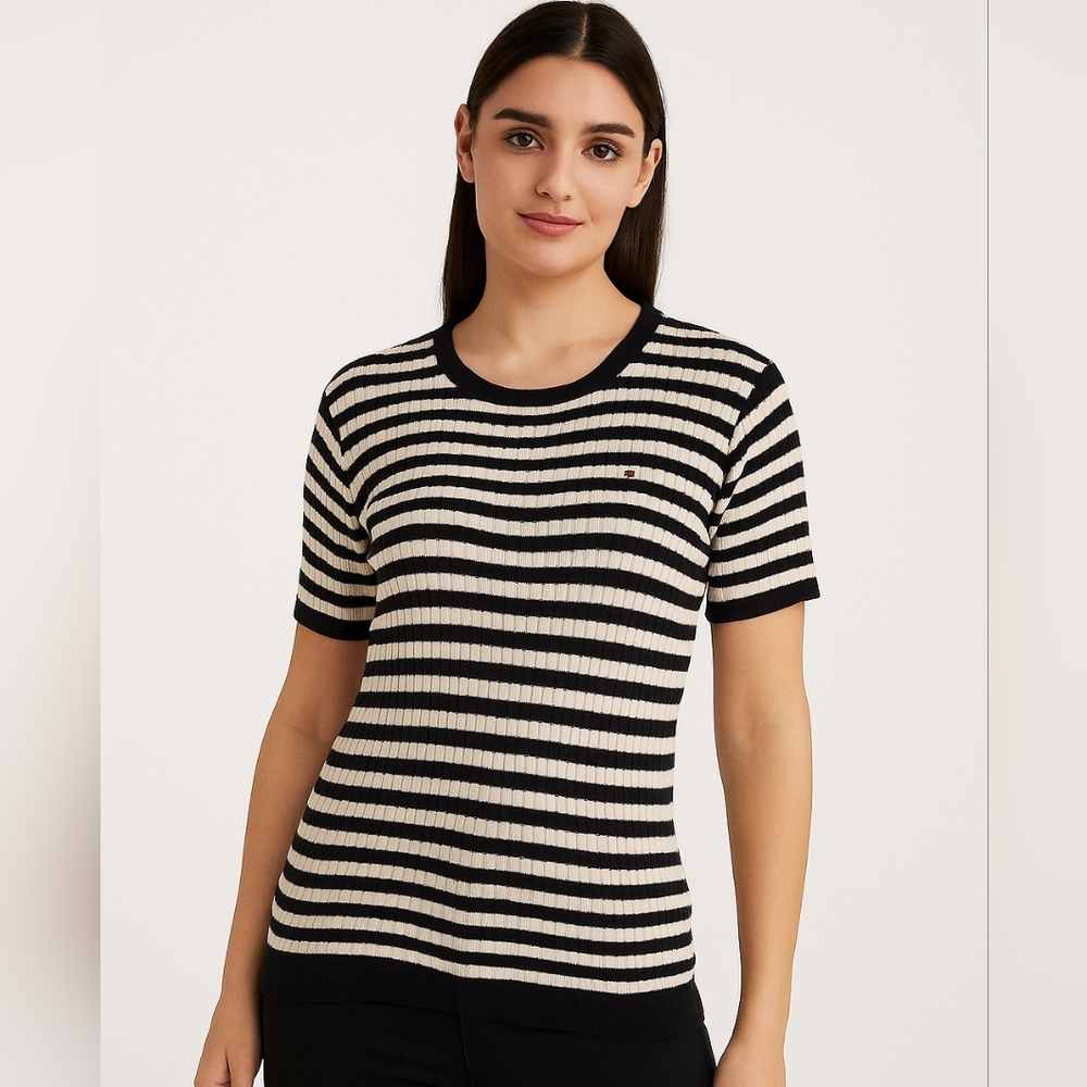 Tommy Hilfiger New‎ Black and White Striped Short Sleeve Sweater Size Large